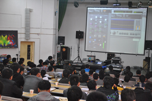 ����ʦ��ѵ�ֳ�