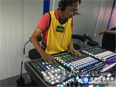 ǧ�˾��ֶ� �ϳ��ӻ���ʦ ��ǿ��